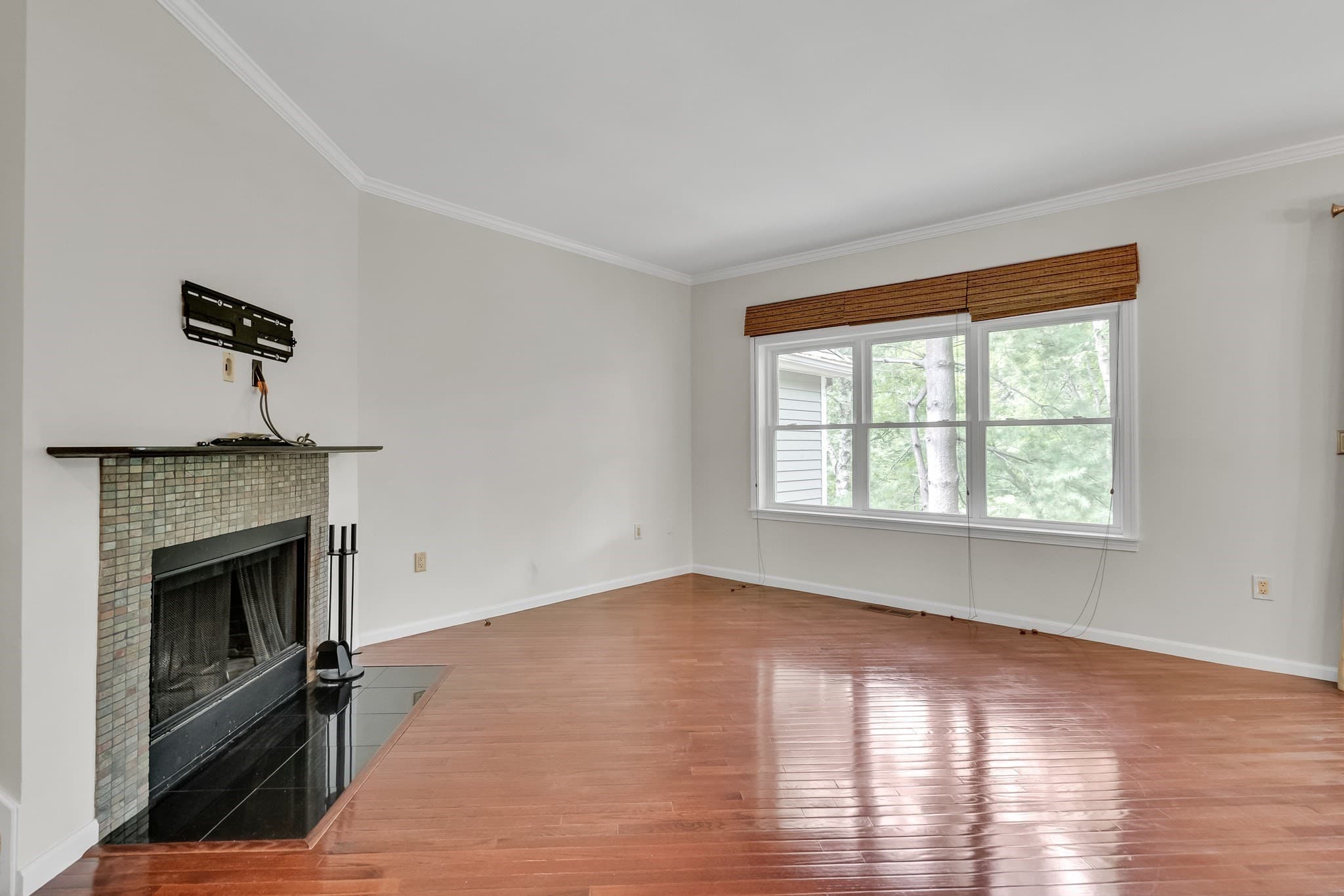 Condominium at 243 Bishops Forest Dr # 243, Waltham MA 02452, Waltham, photo 4 of 28