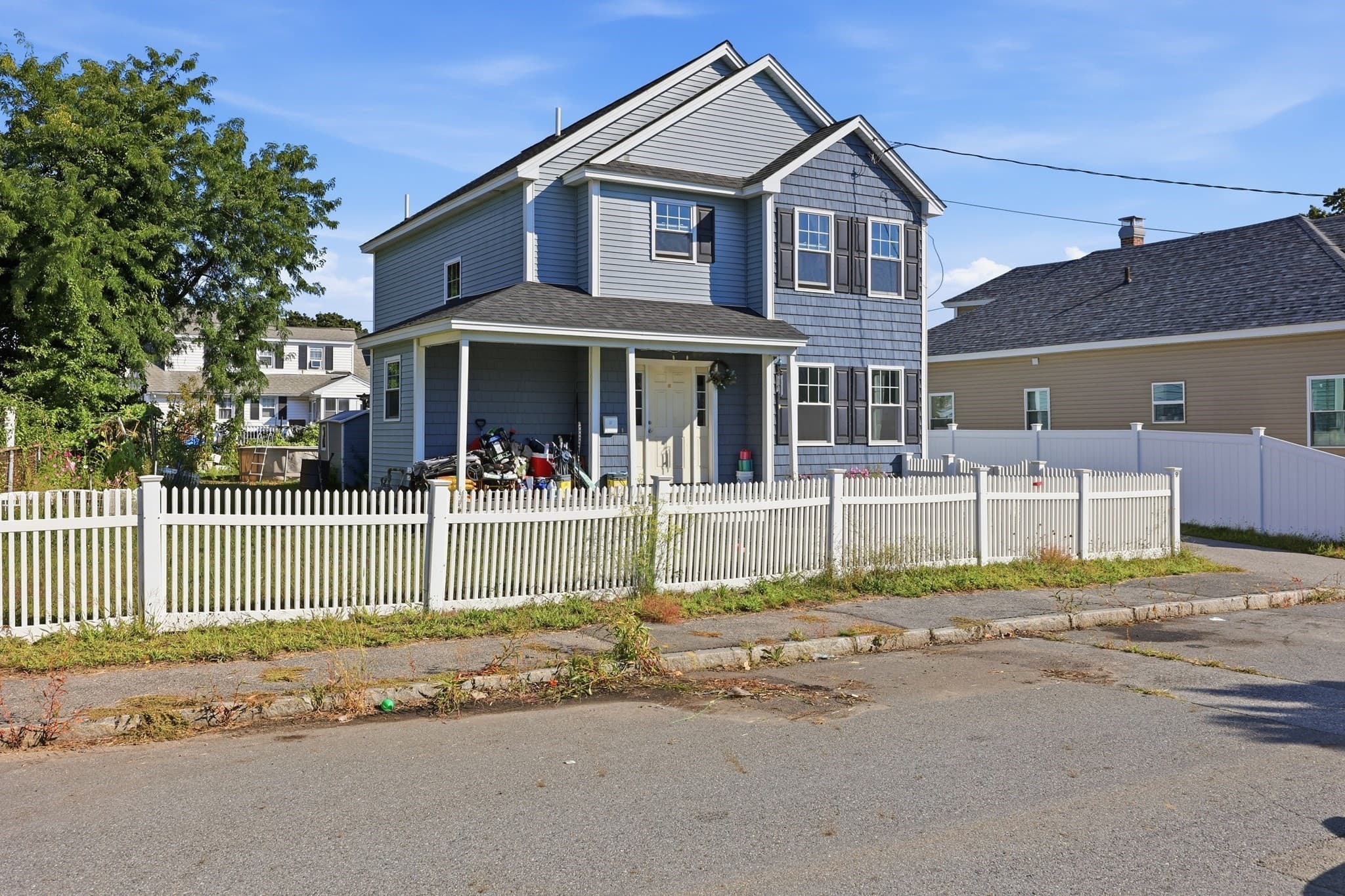 Single Family Residence at 9 Mcguigan Circle, Lowell MA 01852, Lowell, photo 2 of 22