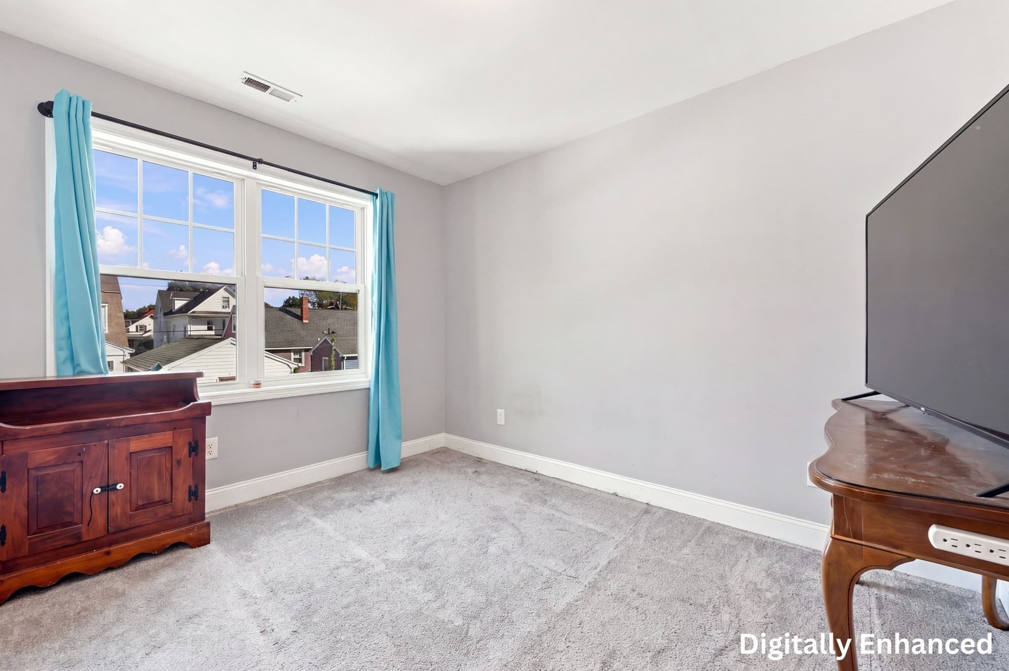 Single Family Residence at 9 Mcguigan Circle, Lowell MA 01852, Lowell, photo 10 of 22