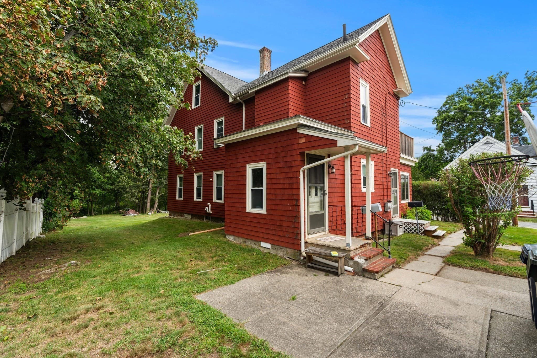 2 Family - 2 Units Up/Down at 32 Kirby St, Marlborough MA 01752, Marlborough, photo 3 of 35