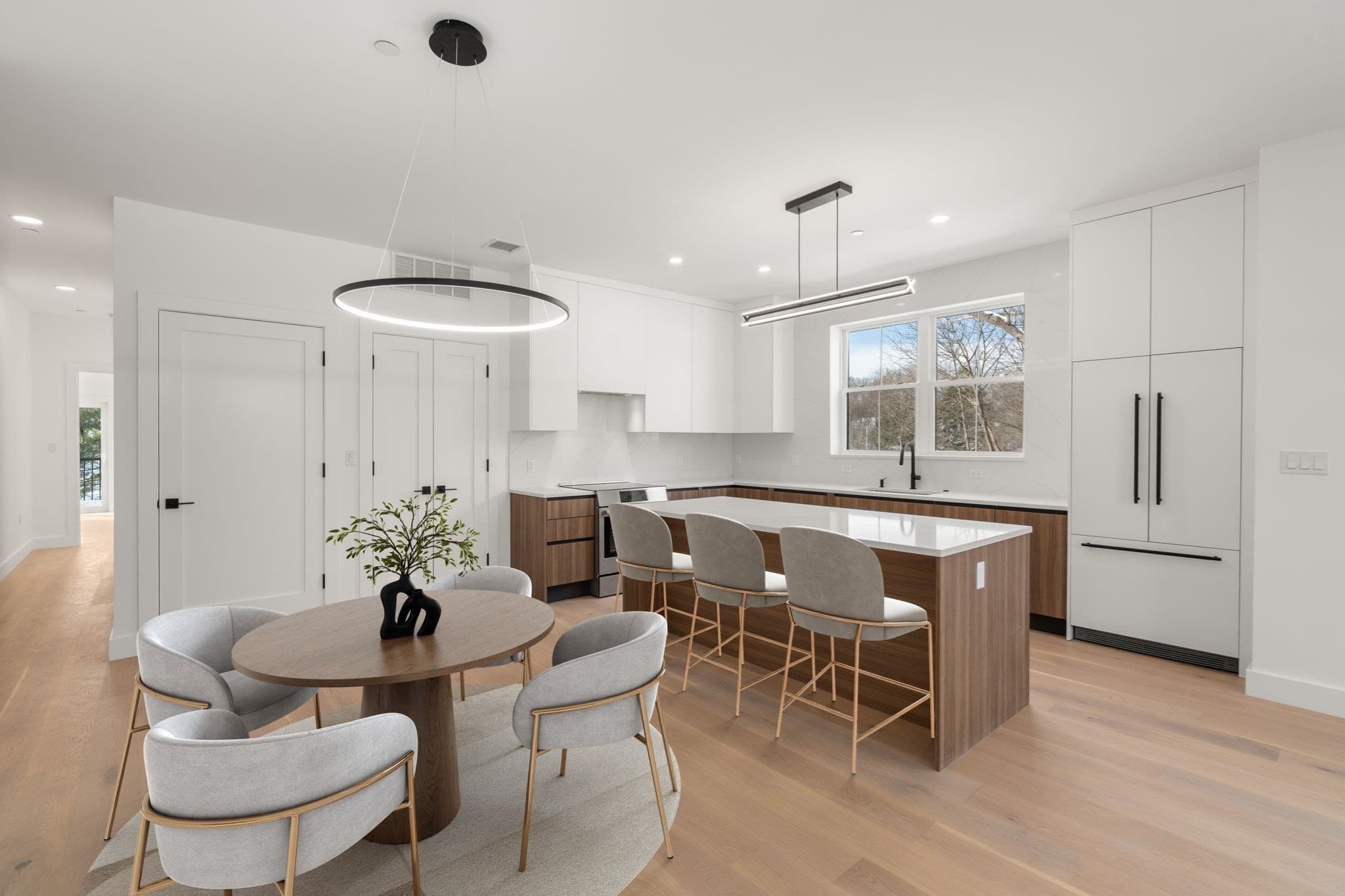 Condominium at 16 Stearns Rd # 108, Wellesley MA 02482, Wellesley, photo 3 of 12