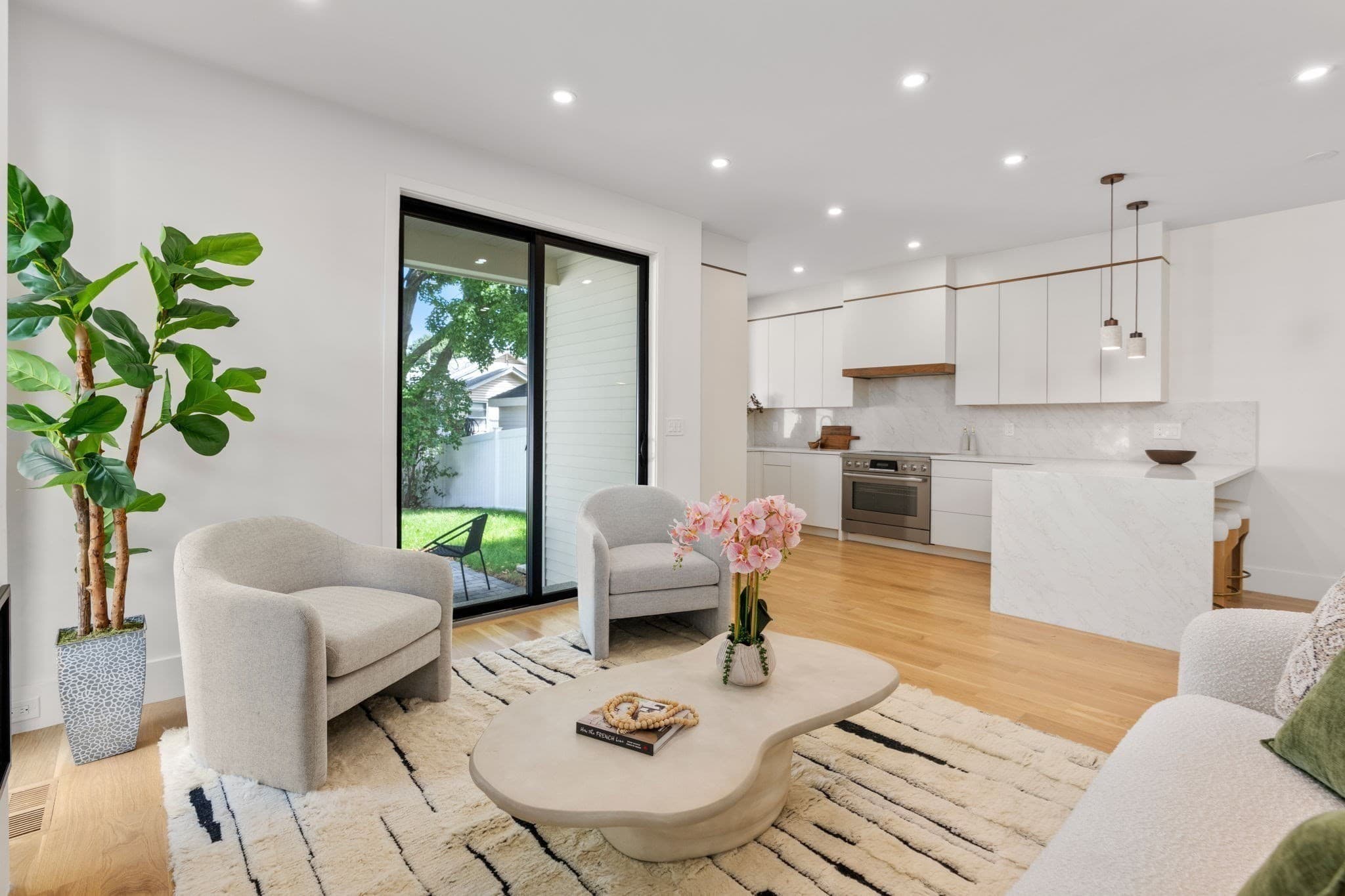 Single Family Residence at 34 West St, Newton MA 02458, photo 5 of 31