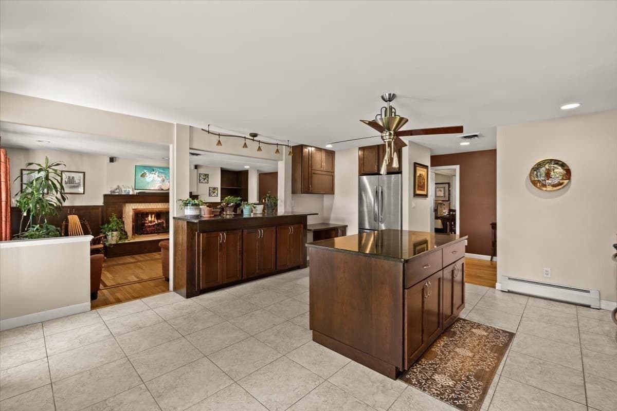 Single Family Residence at 30 Bassett Rd, Brockton MA 02301, Brockton, photo 7 of 34