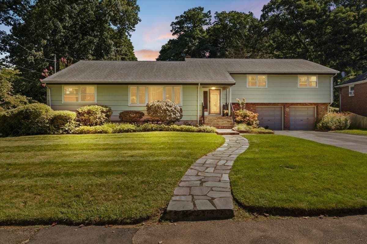 Single Family Residence at 30 Bassett Rd, Brockton MA 02301, Brockton, photo 29 of 34