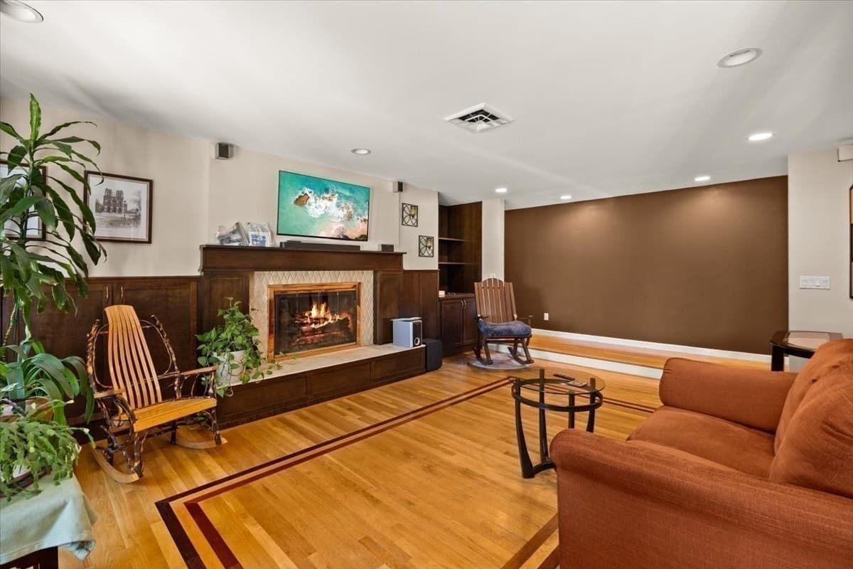 Single Family Residence at 30 Bassett Rd, Brockton MA 02301, Brockton, photo 8 of 34