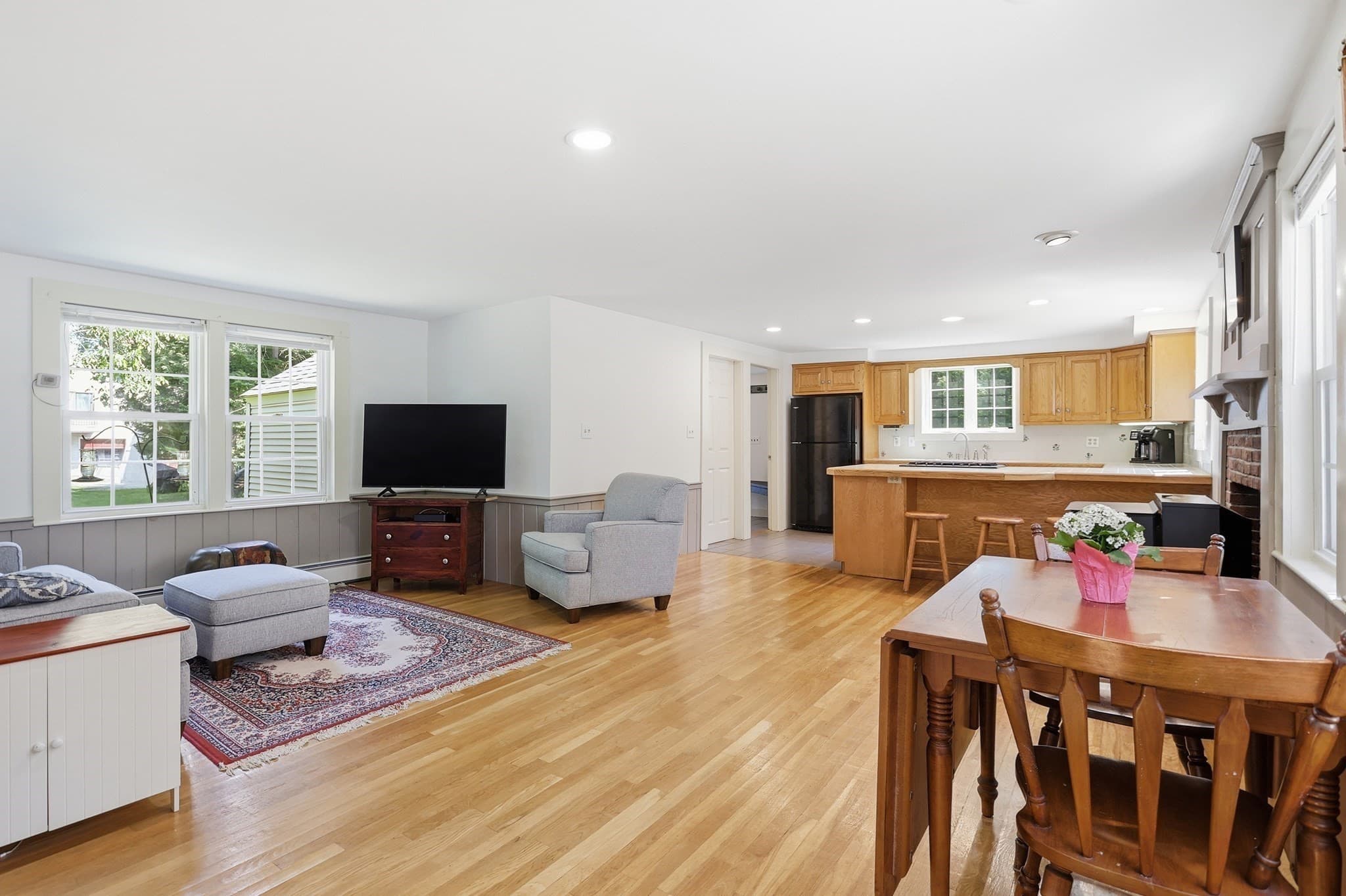 3 Family at 213 Great Road, Stow MA 01775, photo 5 of 42