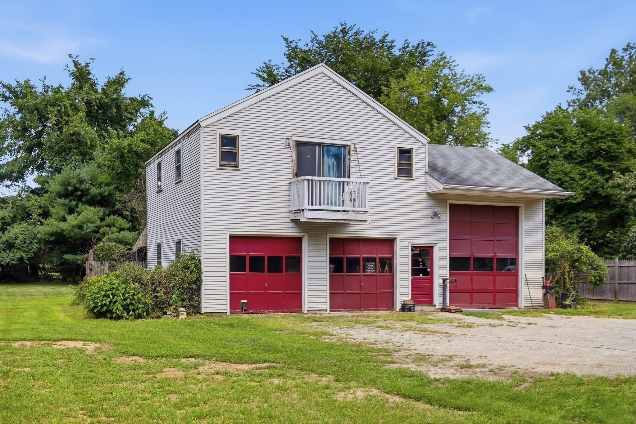 3 Family at 213 Great Road, Stow MA 01775, photo 38 of 42