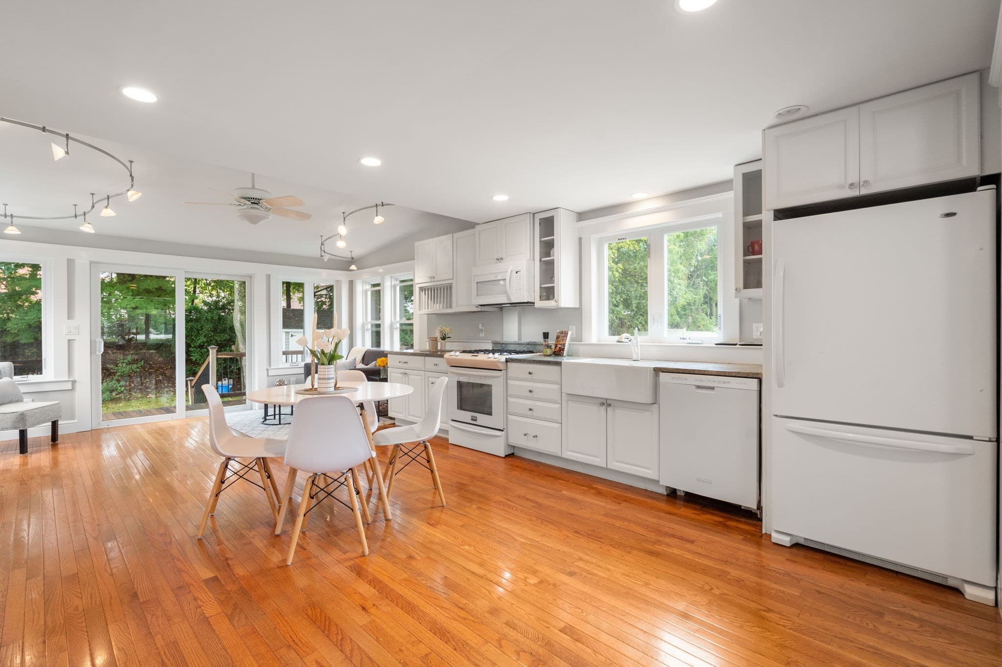 Single Family Residence at 203 Channing Rd, Belmont MA 02478, Belmont, photo 4 of 19
