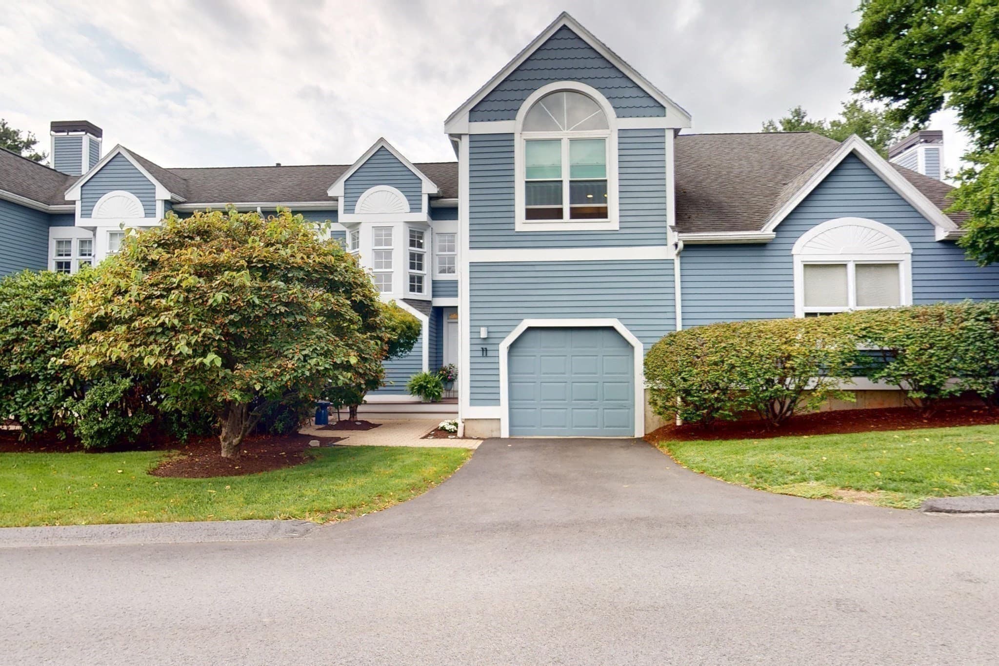 Condominium at 15 Kings Way # 11, Waltham MA 02451, Waltham, photo 2 of 37