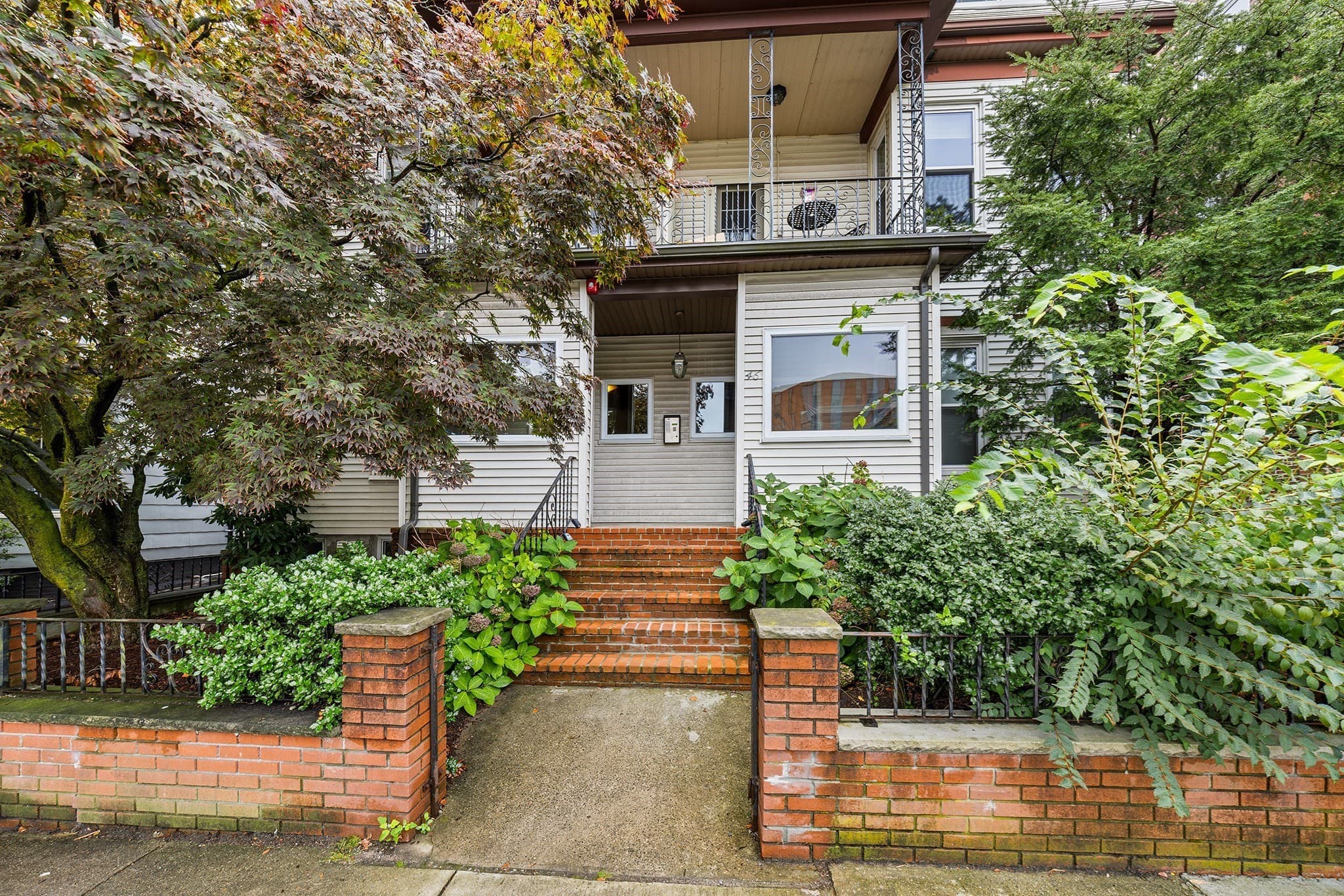 46 Highland Ave # 1B, Somerville MA 02143