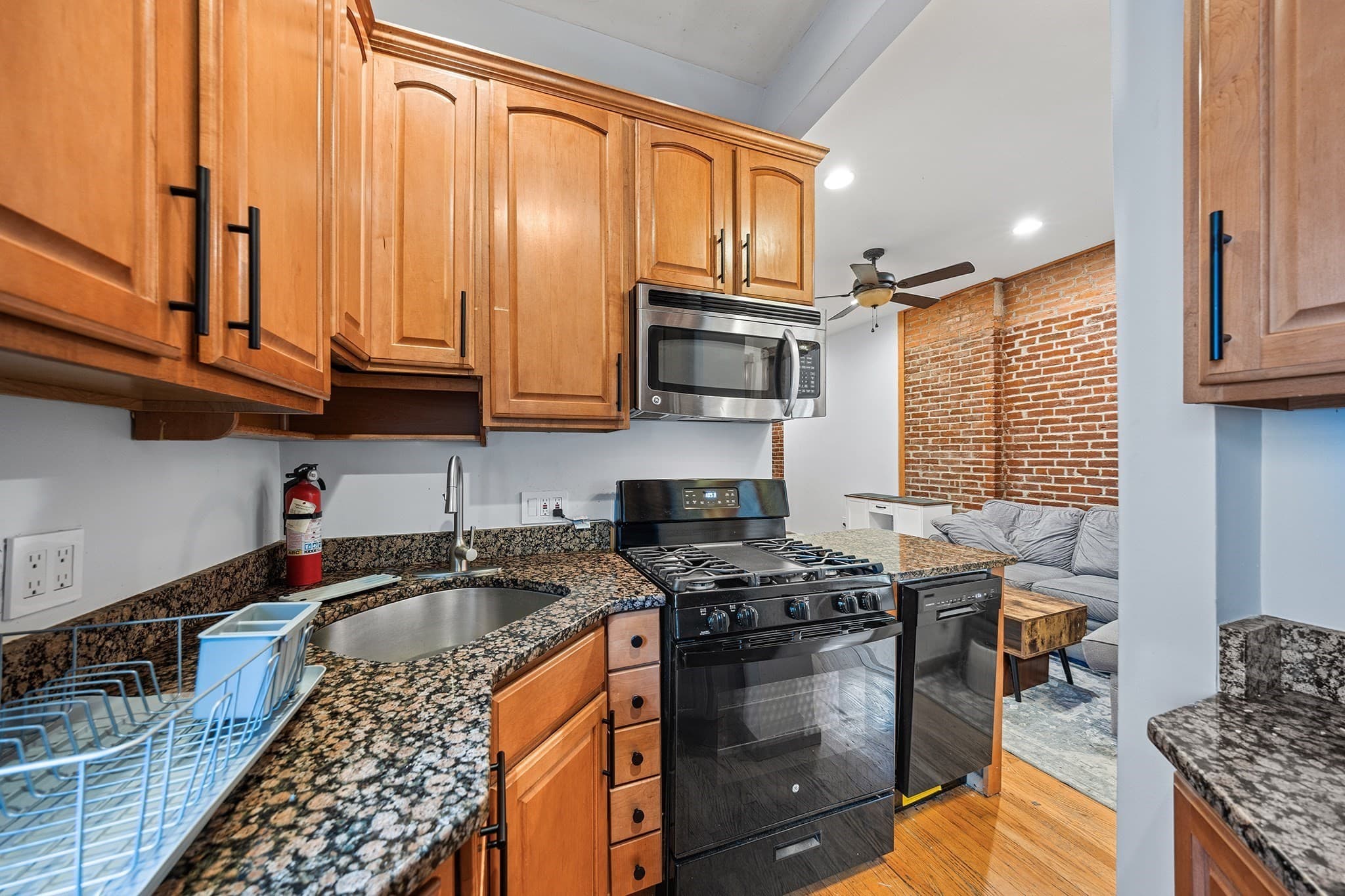 Condominium at 46 Highland Ave # 1B, Somerville MA 02143, Somerville, photo 11 of 25