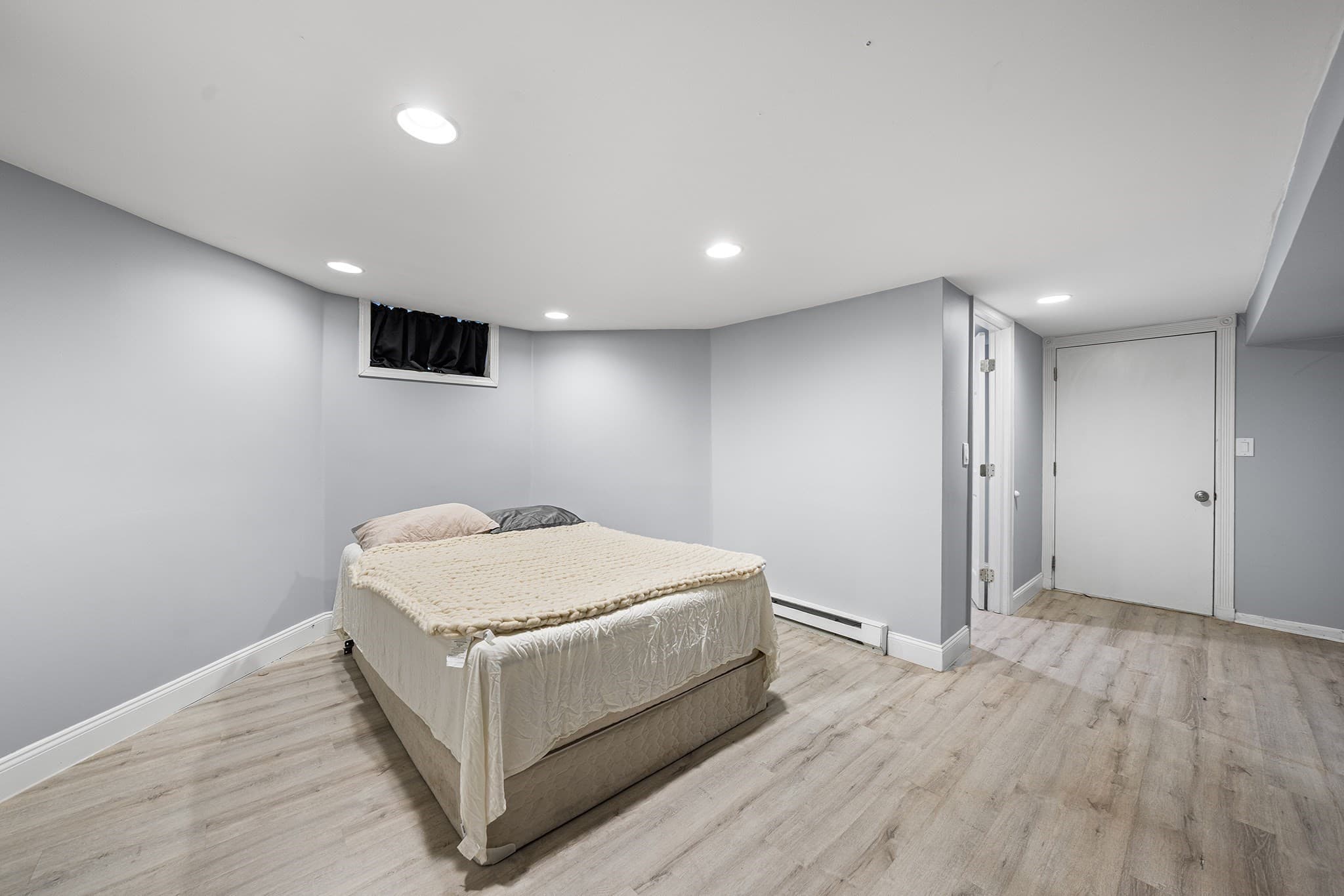 Condominium at 46 Highland Ave # 1B, Somerville MA 02143, Somerville, photo 19 of 25