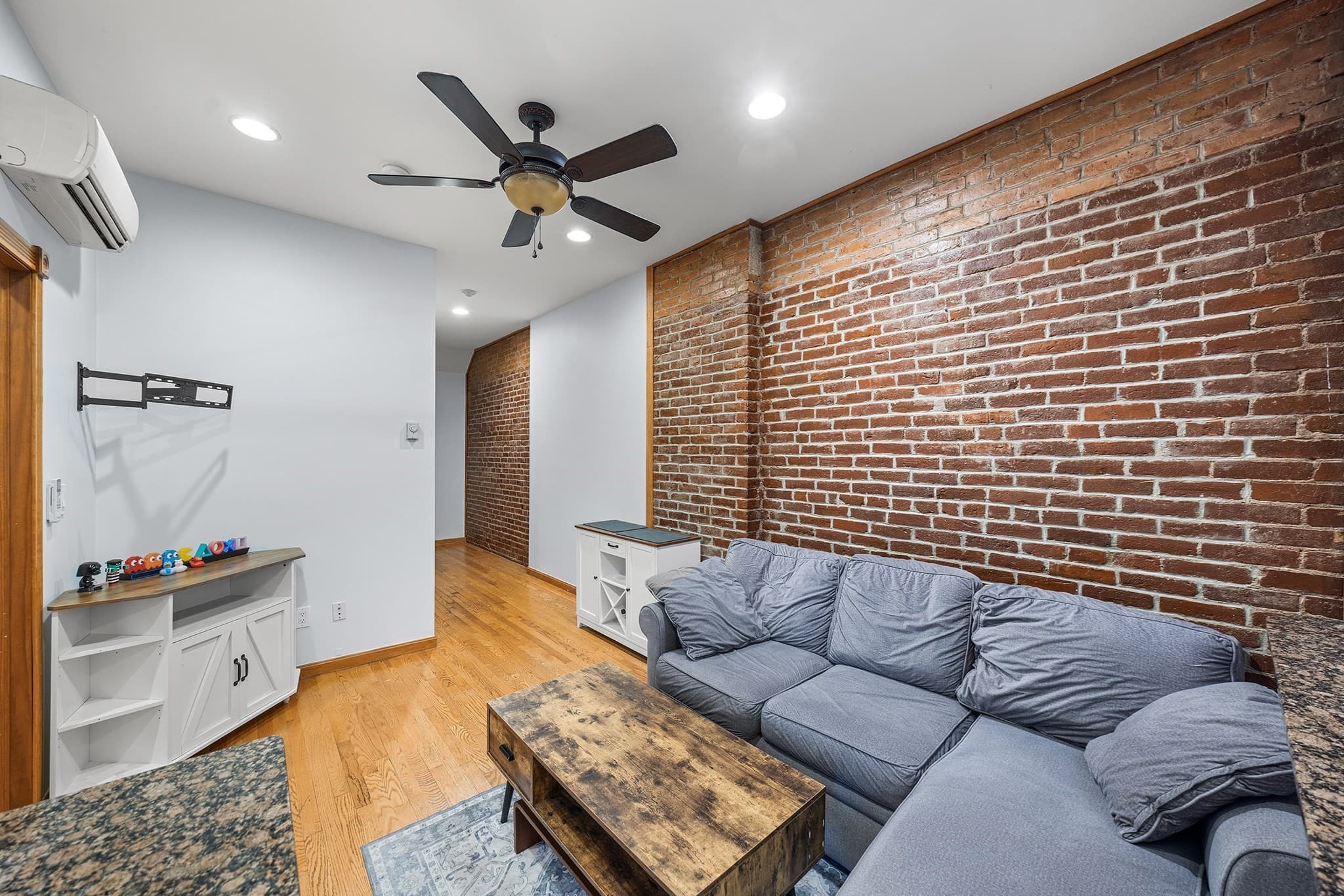 Condominium at 46 Highland Ave # 1B, Somerville MA 02143, Somerville, photo 4 of 25