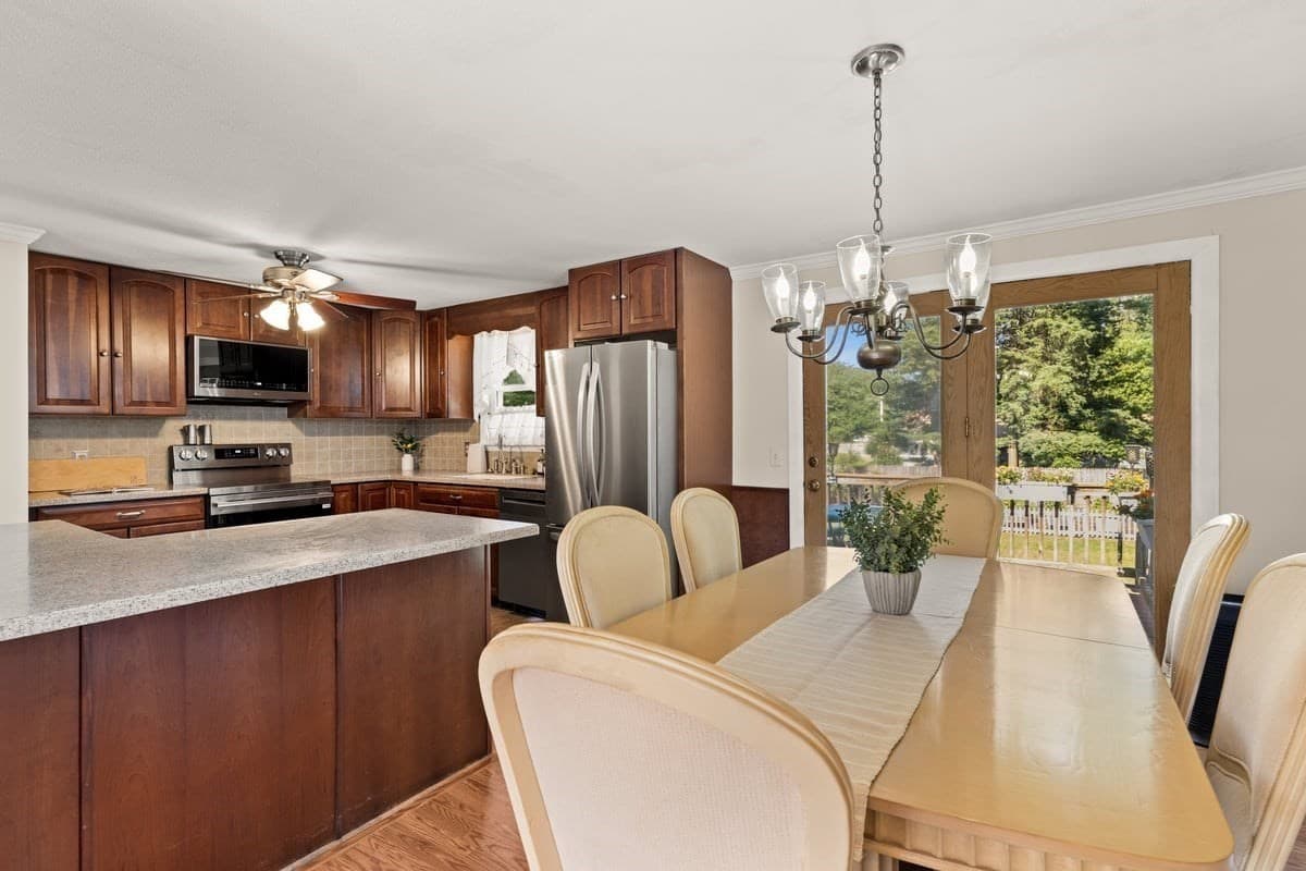 Single Family Residence at 50 Ruth Ellen Road, Raynham MA 02767, Raynham, photo 7 of 40