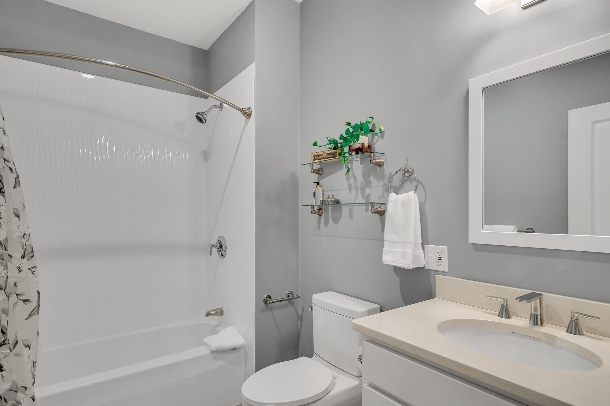 Condominium at 235 Lowell St # 1, Somerville MA 02143, Somerville, photo 14 of 18