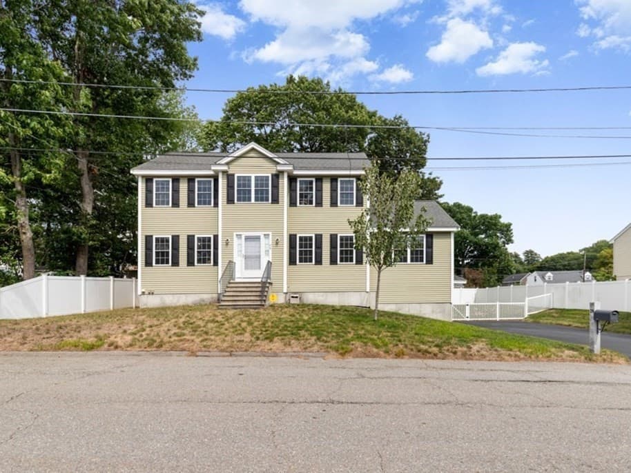 28 Glenside Ave, Billerica MA 01821