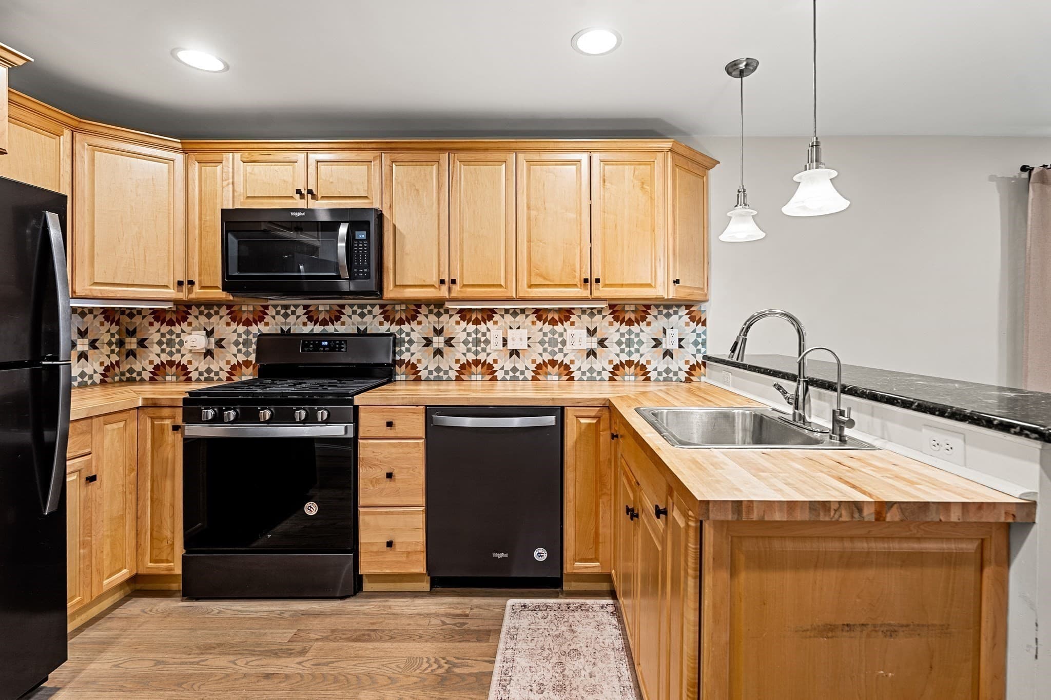 Condominium at 75 Mason St # 2, Salem MA 01970, Salem, photo 2 of 22