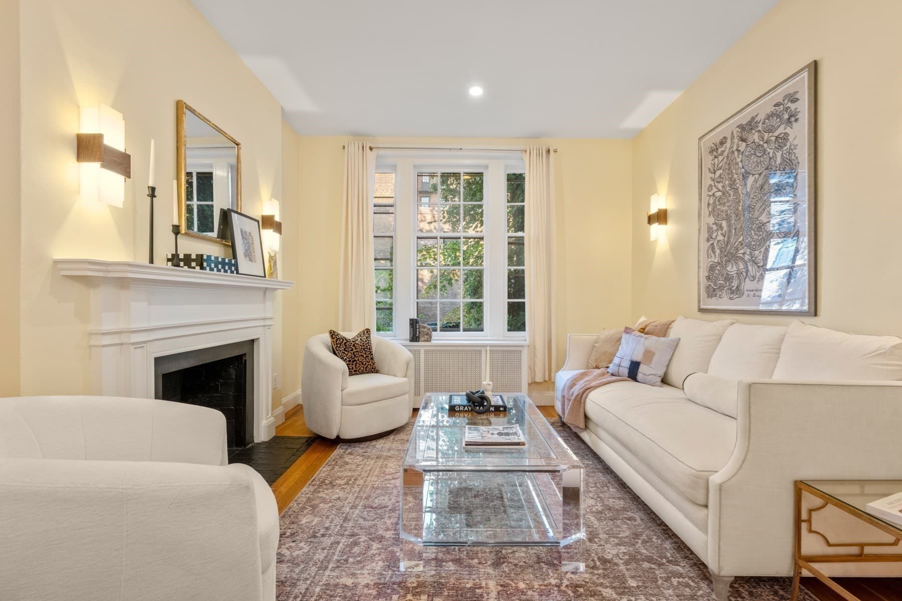 54 Brimmer St, Boston MA 02108