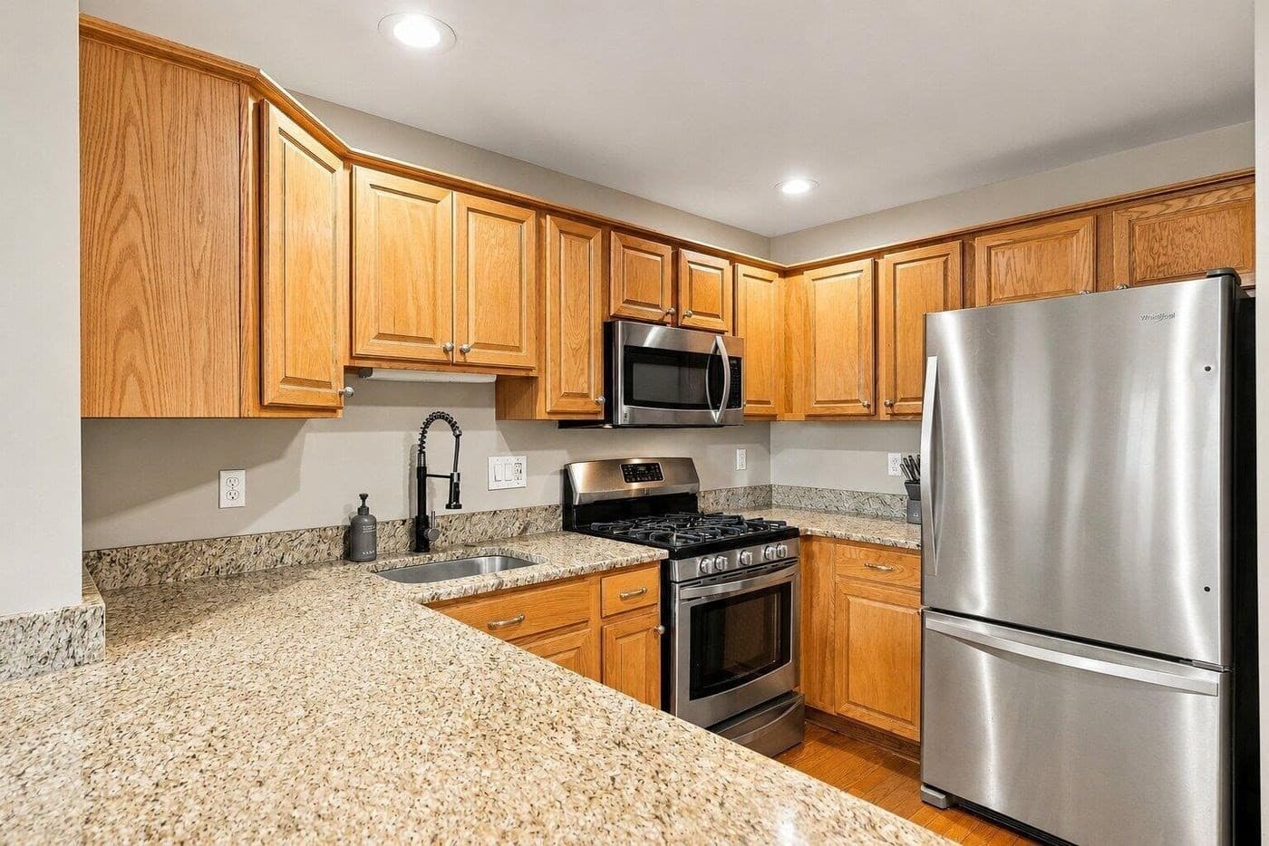 Condominium at 6 Waltham Dr # 6, Plainville MA 02762, Plainville, photo 5 of 23
