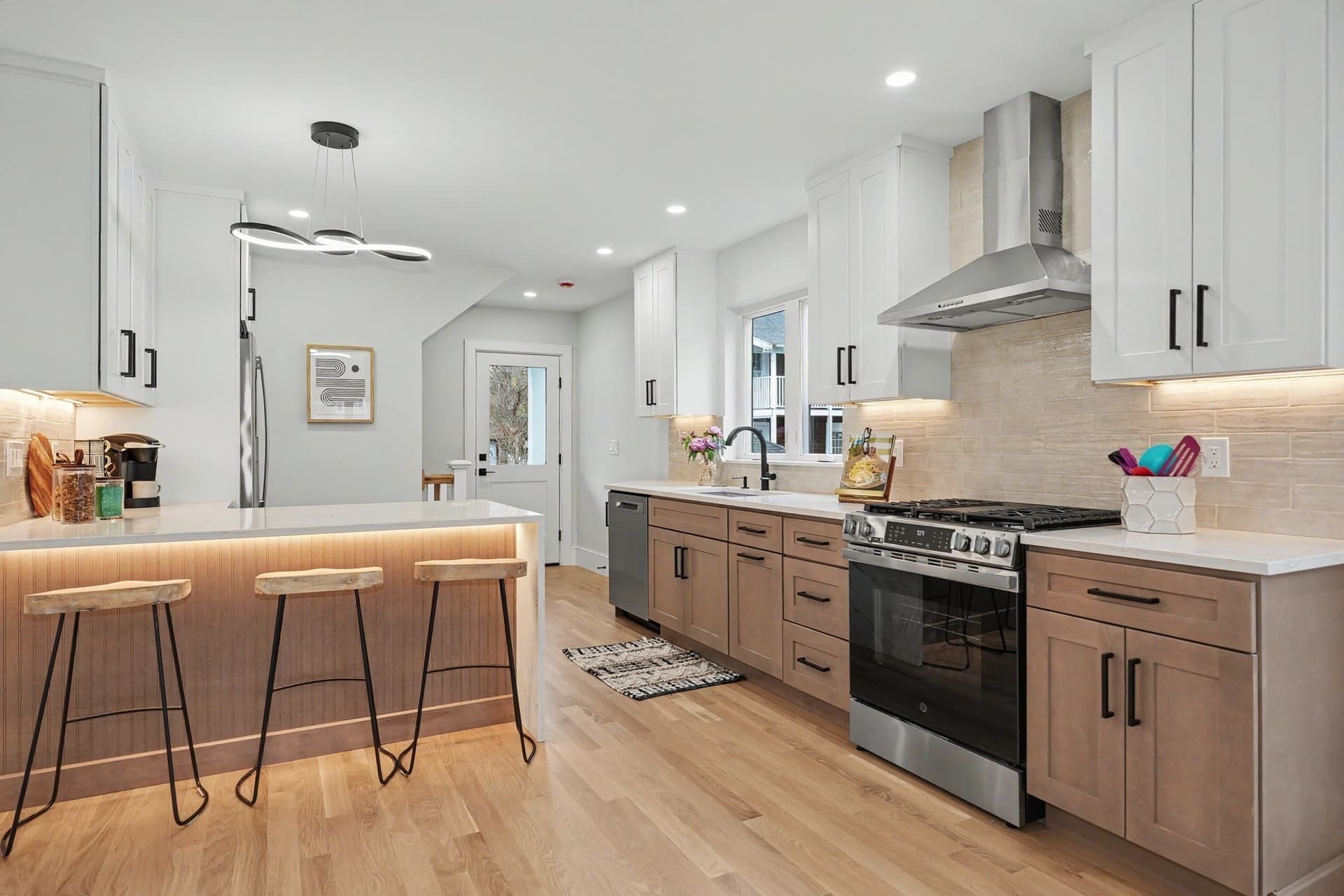 Condominium at 17-19 Drew Road # 1, Belmont MA 02478, photo 8 of 31