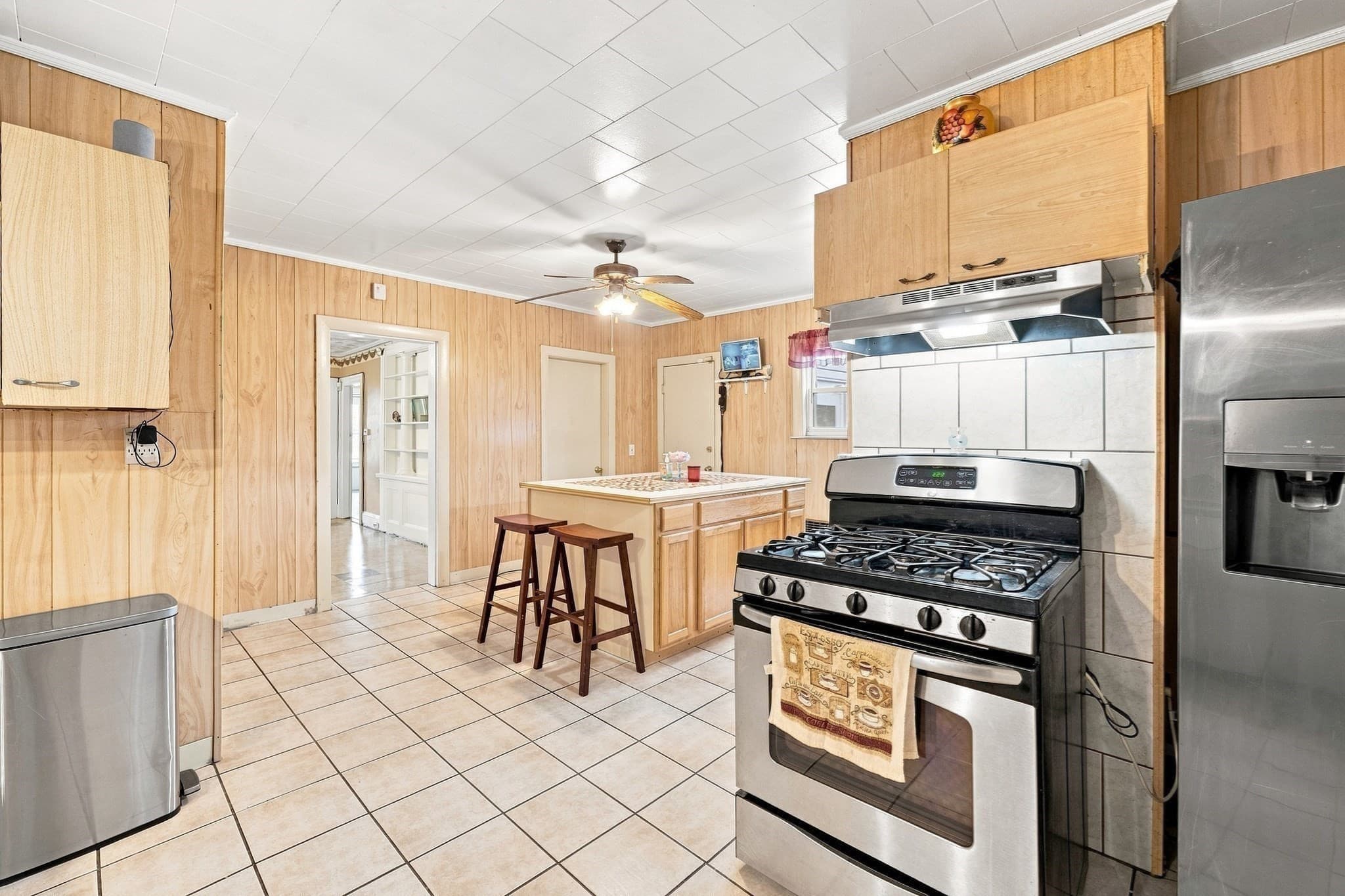 Multi Family at 1 Grove St, Lawrence MA 01841, Lawrence, photo 6 of 25