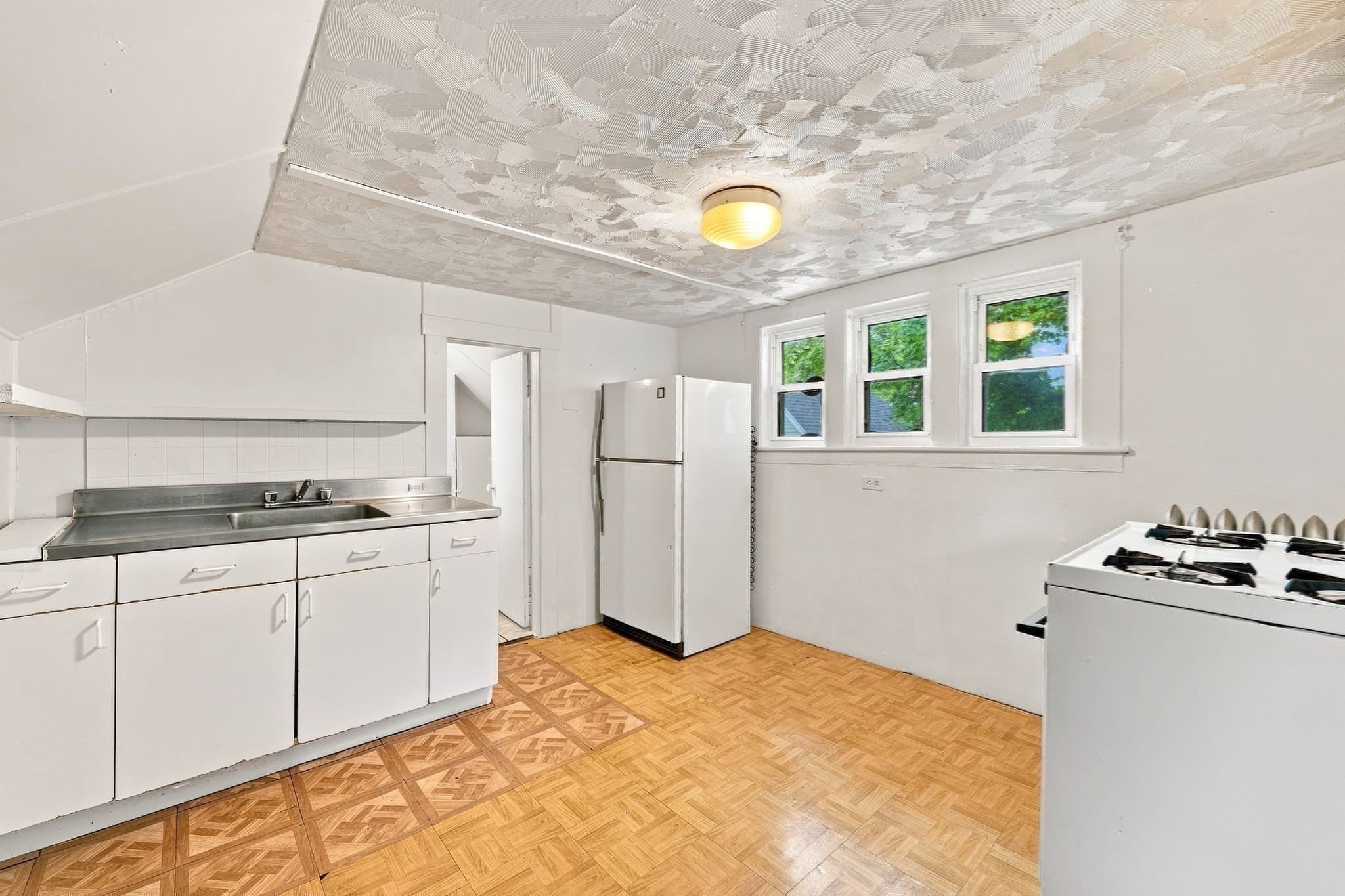 Multi Family at 1 Grove St, Lawrence MA 01841, Lawrence, photo 15 of 25