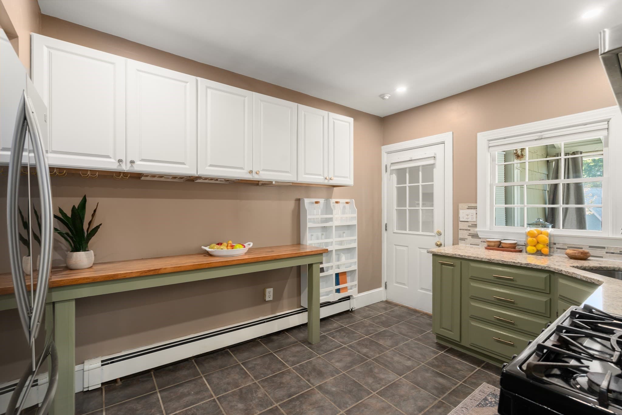 Condominium at 60 Guernsey St # 6, Boston MA 02131, Boston, photo 8 of 23