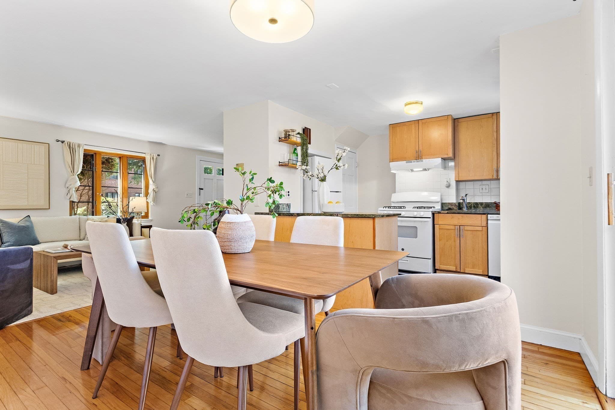 Condominium at 98 Duff Street # 98, Watertown MA 02472, Watertown, photo 11 of 37