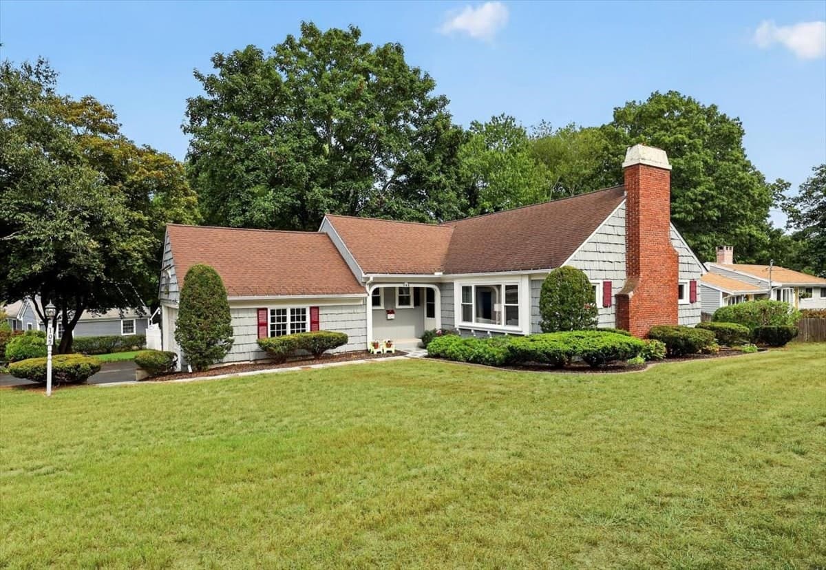 105 Whiting Street, Hingham MA 02043