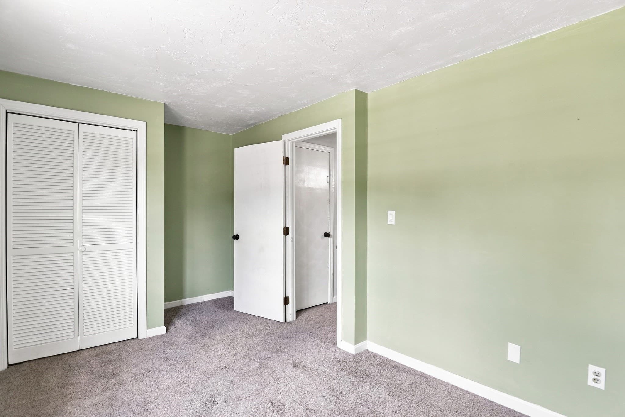 Condominium at 322 Bedford St # 322, East Bridgewater MA 02333, East Bridgewater, photo 13 of 28