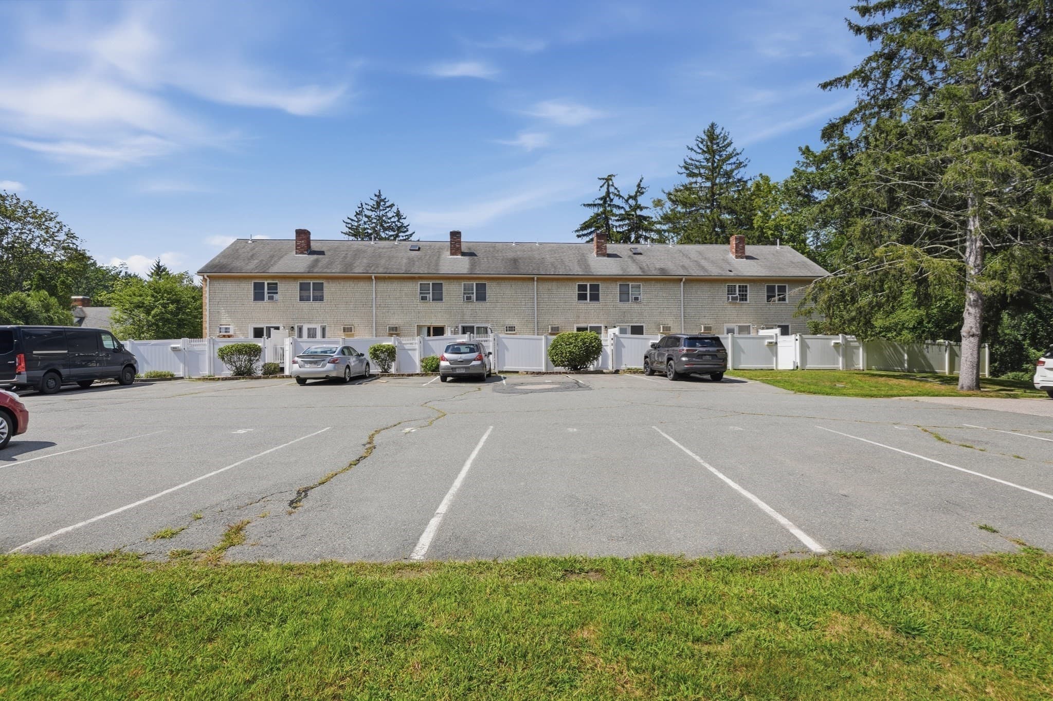 Condominium at 322 Bedford St # 322, East Bridgewater MA 02333, East Bridgewater, photo 20 of 28