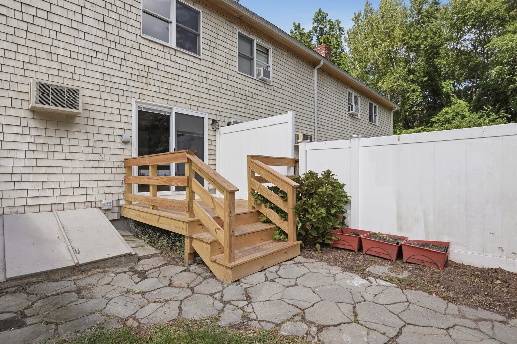 Condominium at 322 Bedford St # 322, East Bridgewater MA 02333, East Bridgewater, photo 19 of 28