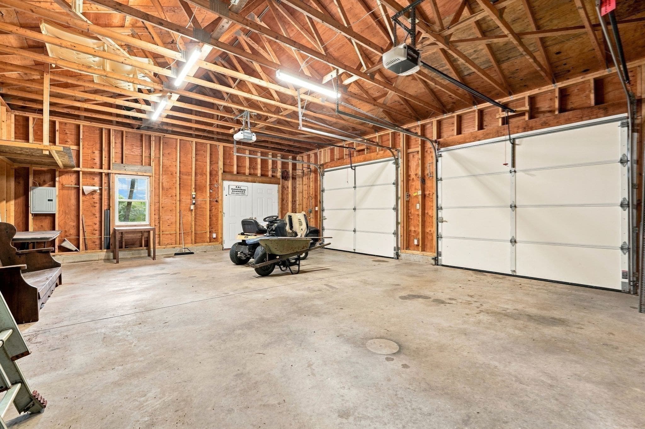 Single Family Residence at 241 Warren Wright Rd, Belchertown MA 01007, Belchertown, photo 32 of 42