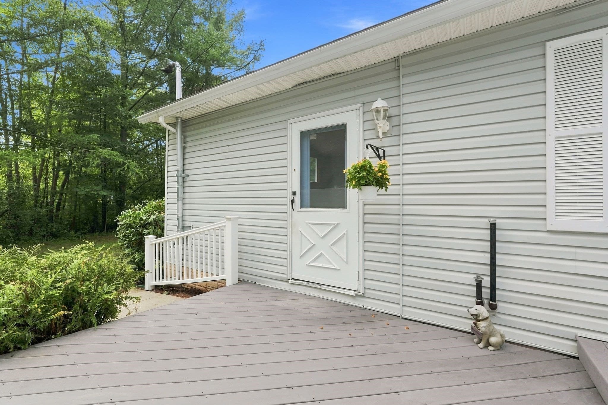 Single Family Residence at 241 Warren Wright Rd, Belchertown MA 01007, Belchertown, photo 4 of 42