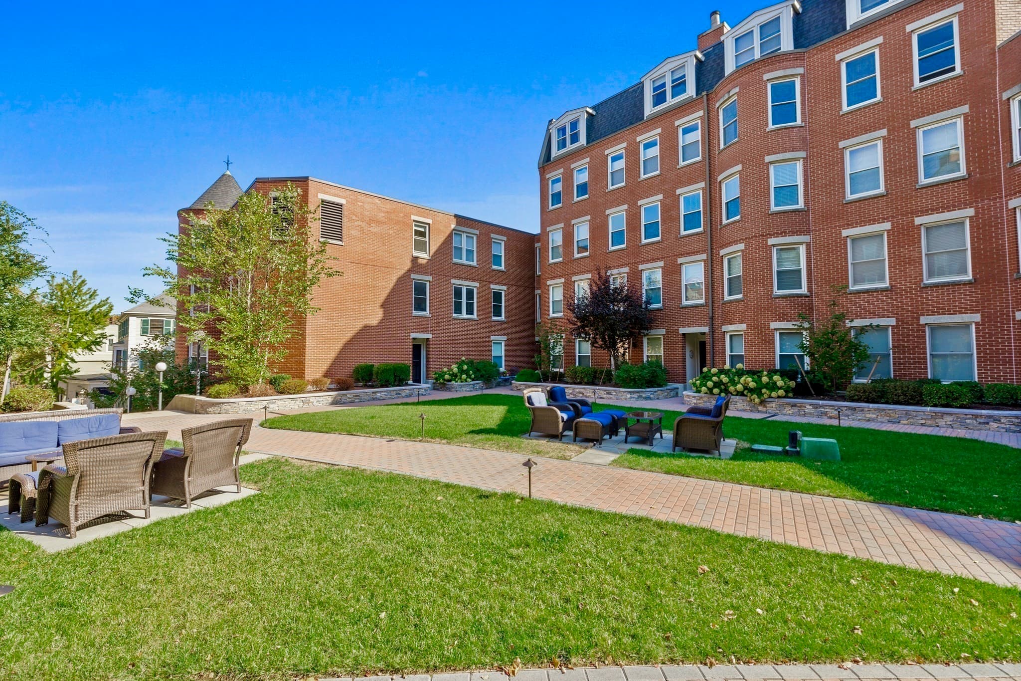 Condominium at 47 Harvard St # B403, Boston MA 02129, Boston, photo 27 of 33