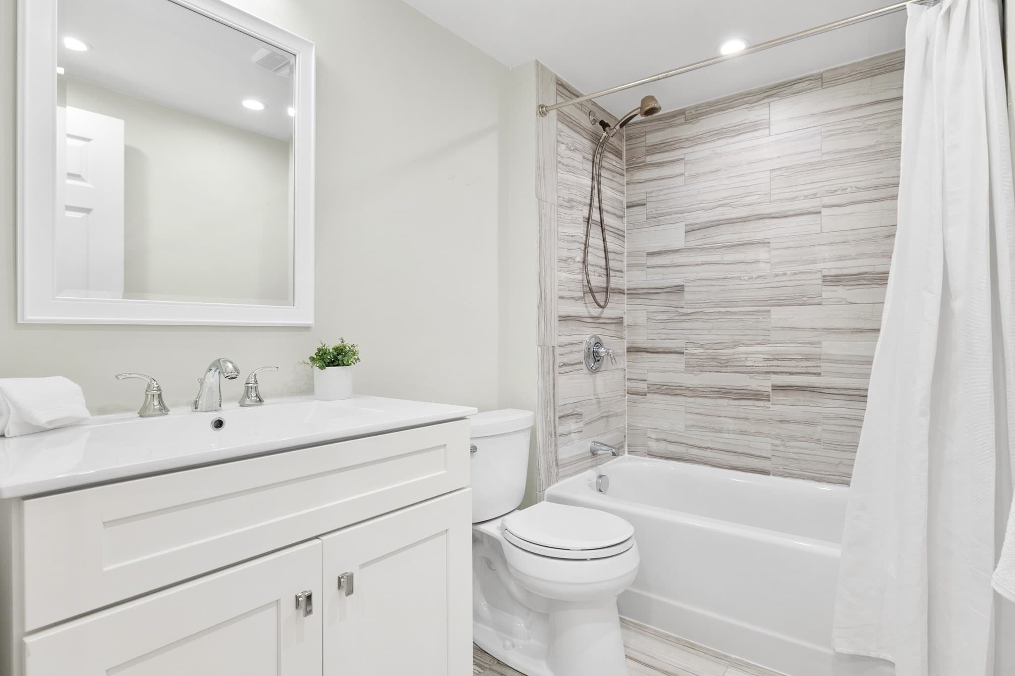 Condominium at 47 Harvard St # B403, Boston MA 02129, Boston, photo 17 of 33