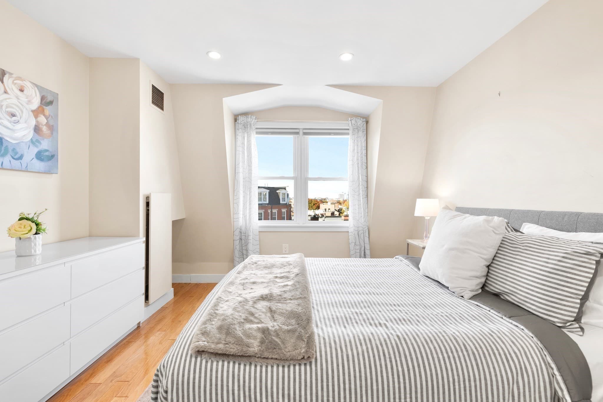 Condominium at 47 Harvard St # B403, Boston MA 02129, Boston, photo 16 of 33