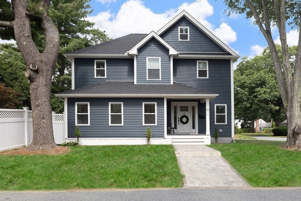 27 Connecticut Ave, Natick MA 01760