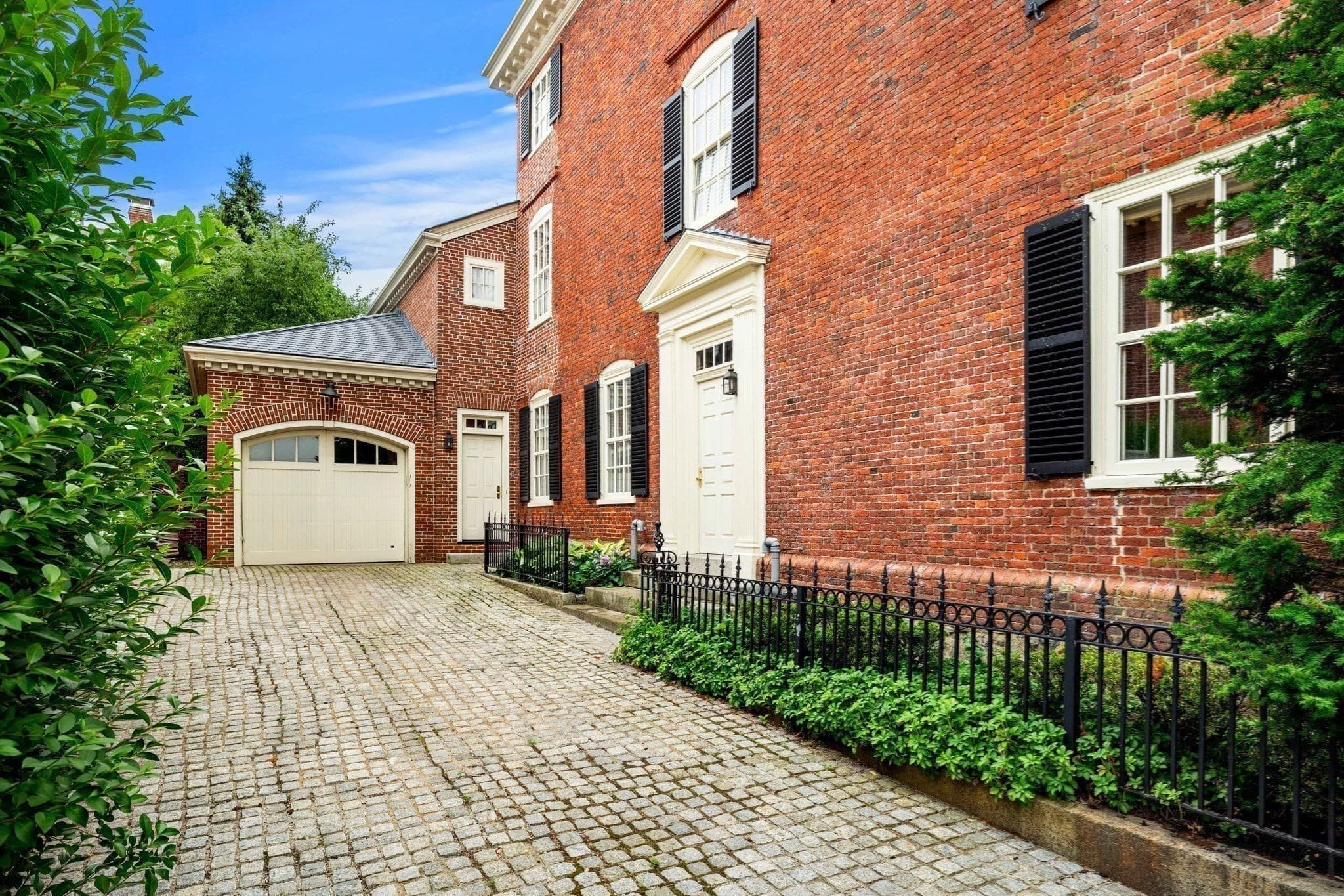 Single Family Residence at 19 Federal St, Newburyport MA 01950, photo 36 of 41