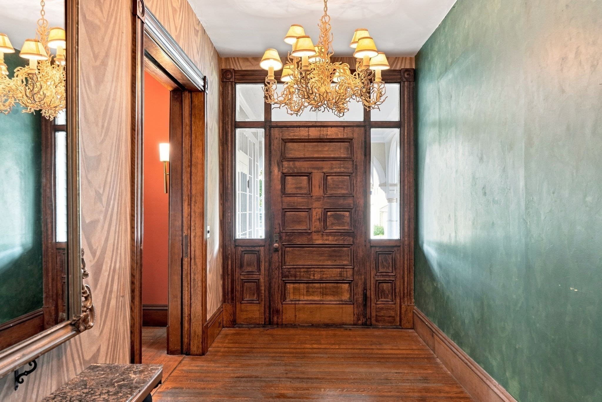 Single Family Residence at 25 Avon St, Wakefield MA 01880, photo 6 of 40