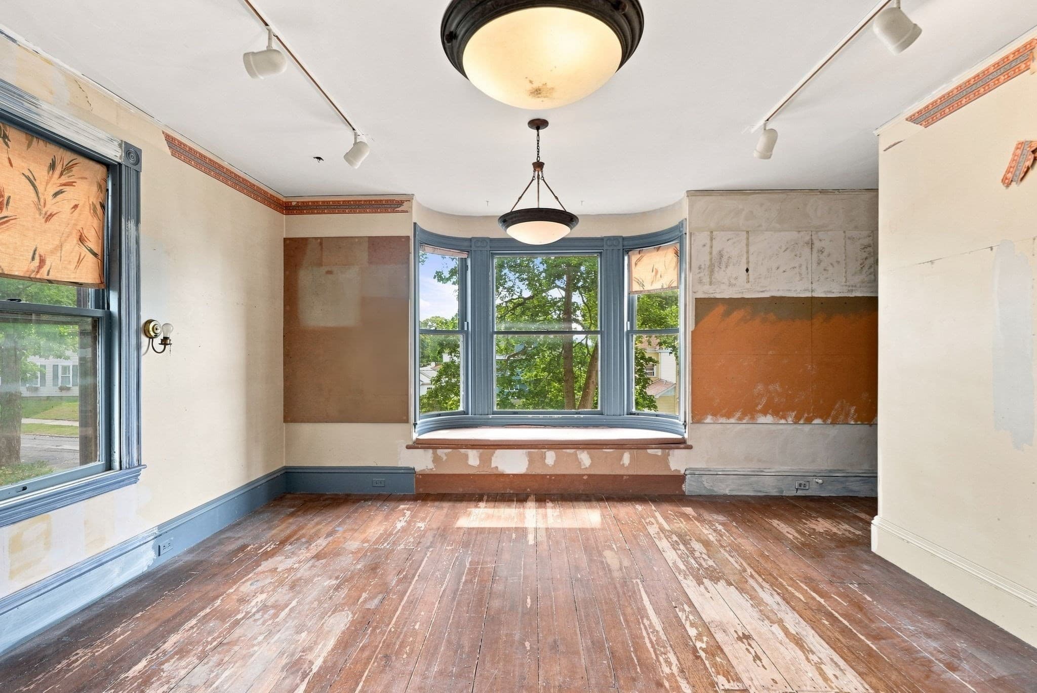 Single Family Residence at 25 Avon St, Wakefield MA 01880, photo 19 of 40