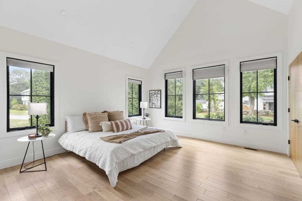 Single Family Residence at 1 Sunset Ln, Dartmouth MA 02748, Dartmouth, photo 11 of 27