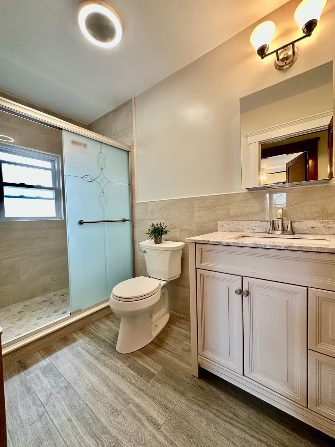 Single Family Residence at 91 Davis St, Quincy MA 02170, Quincy, photo 11 of 23