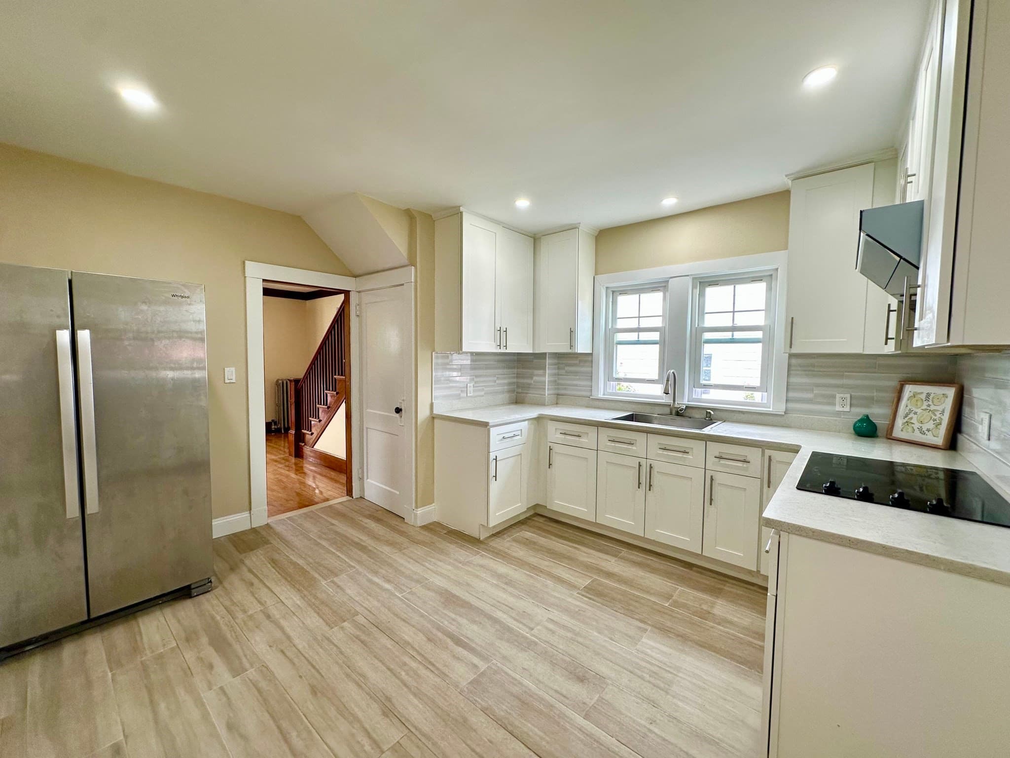 Single Family Residence at 91 Davis St, Quincy MA 02170, Quincy, photo 8 of 23