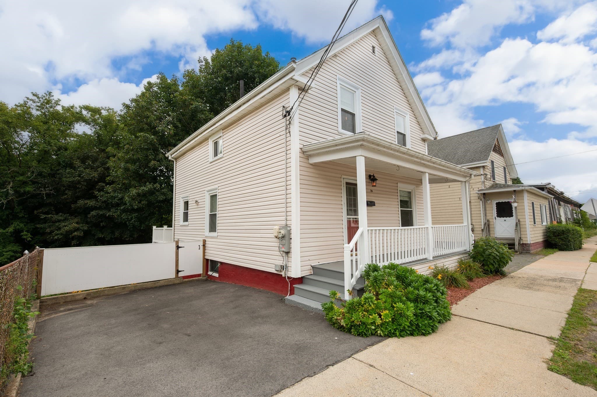 Single Family Residence at 28 Endicott Street, Peabody MA 01960, Peabody, photo 3 of 42