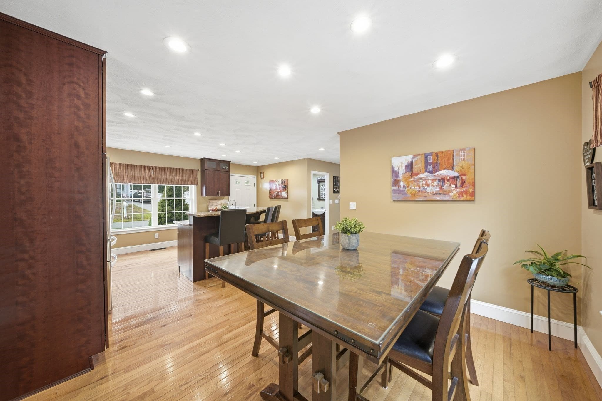 Single Family Residence at 39 Tomahawk Dr, Tewksbury MA 01876, Tewksbury, photo 10 of 42
