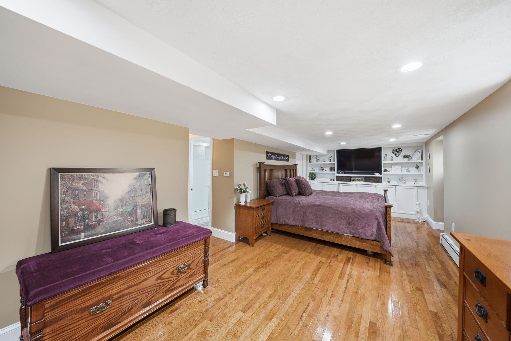 Single Family Residence at 39 Tomahawk Dr, Tewksbury MA 01876, Tewksbury, photo 25 of 42