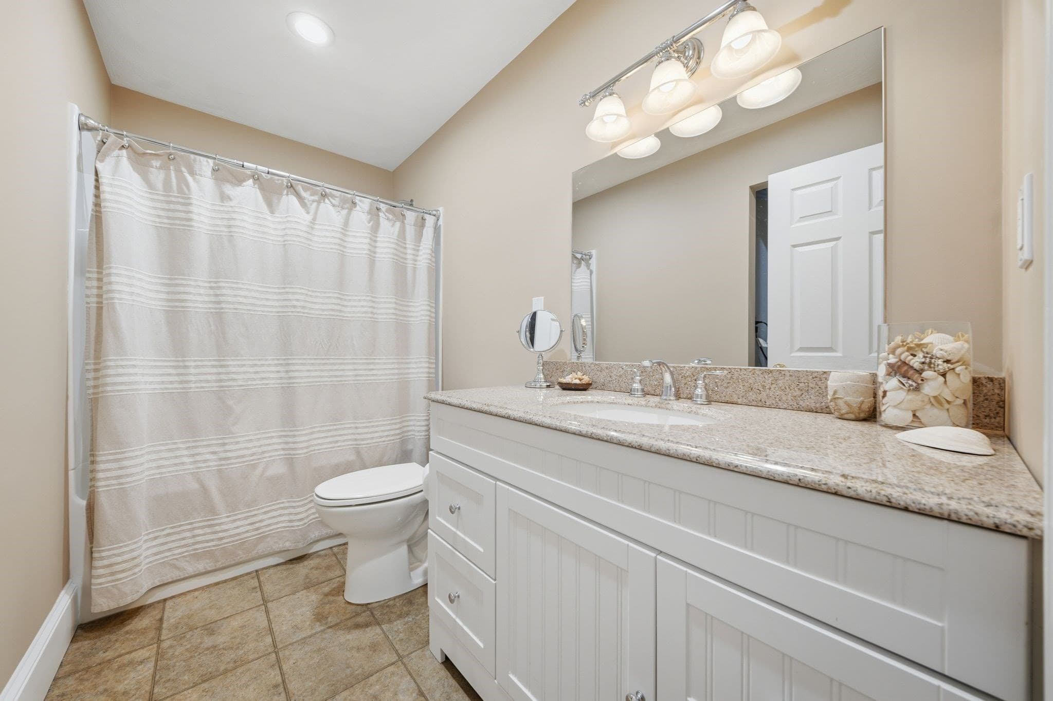 Single Family Residence at 39 Tomahawk Dr, Tewksbury MA 01876, Tewksbury, photo 21 of 42