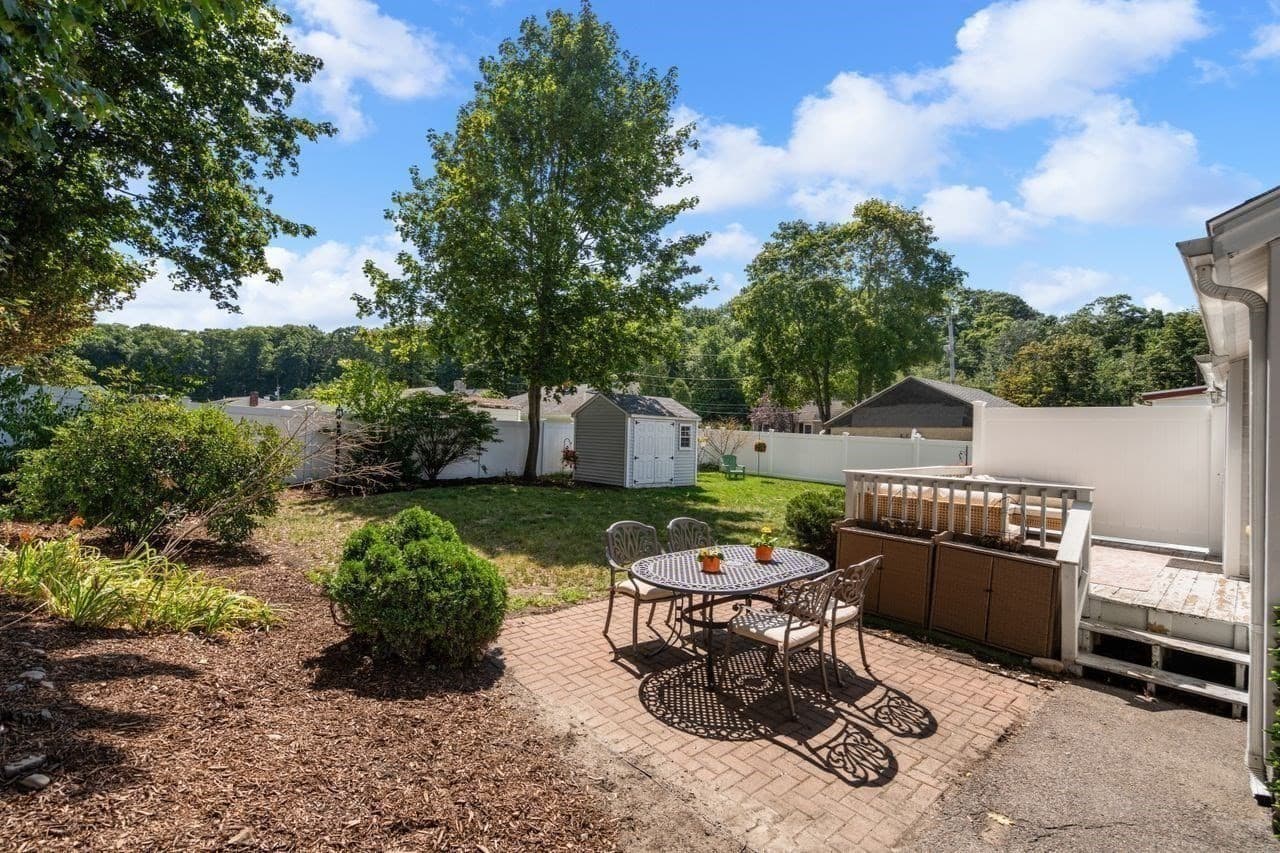 Condominium at 12 Oconnell Ave # 12, Quincy MA 02169, photo 25 of 34
