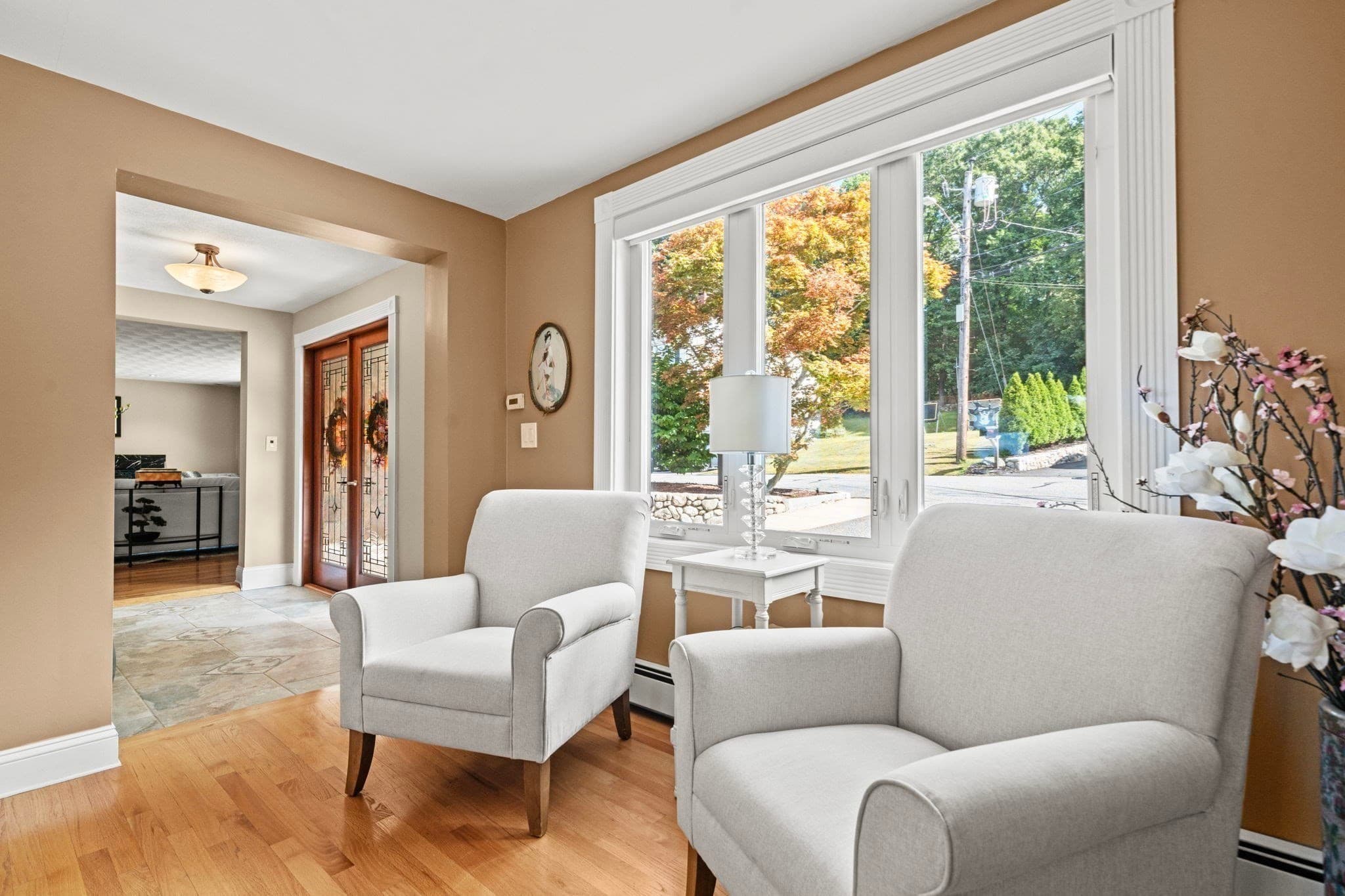 Single Family Residence at 18 Maura Drive, Woburn MA 01801, Woburn, photo 5 of 42